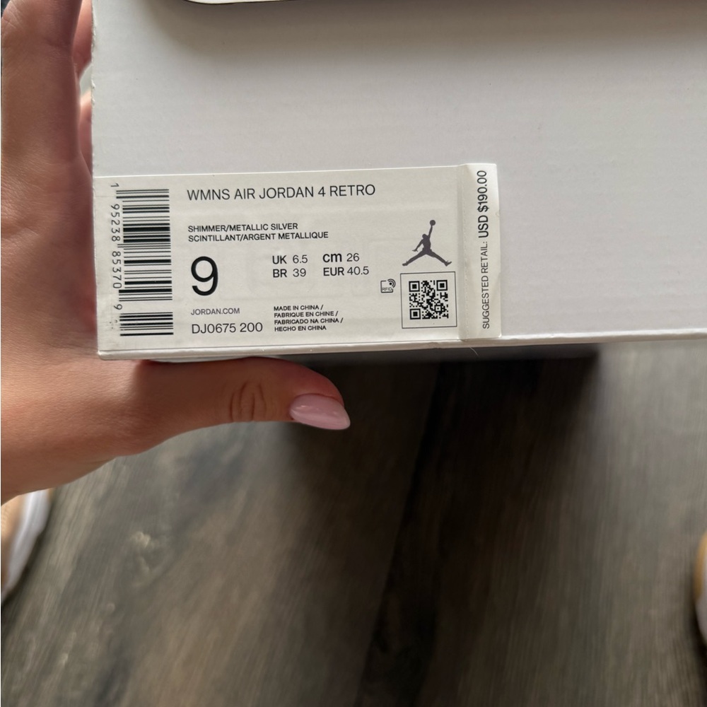 Jordan 4 Retro - Picture 6 of 6